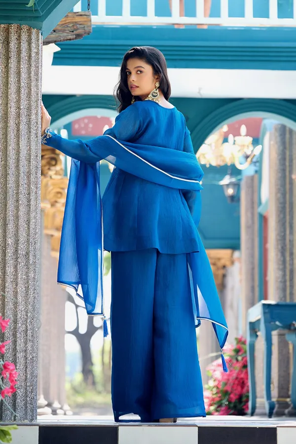 Women_Ethnic_Motifs_Embroidered_Empire_Sequinned_Pure_Silk_Kurta_with_Palazzos_&_With_Dupatta