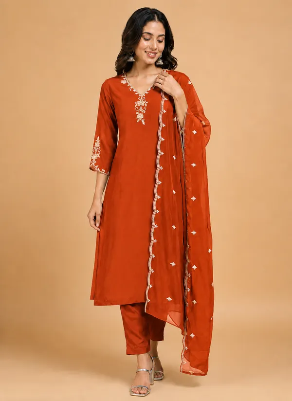 Women_Ethnic_Motifs_Embroidered_Regular_Thread_Work_Kurta_with_Trousers_&_With_Dupatta