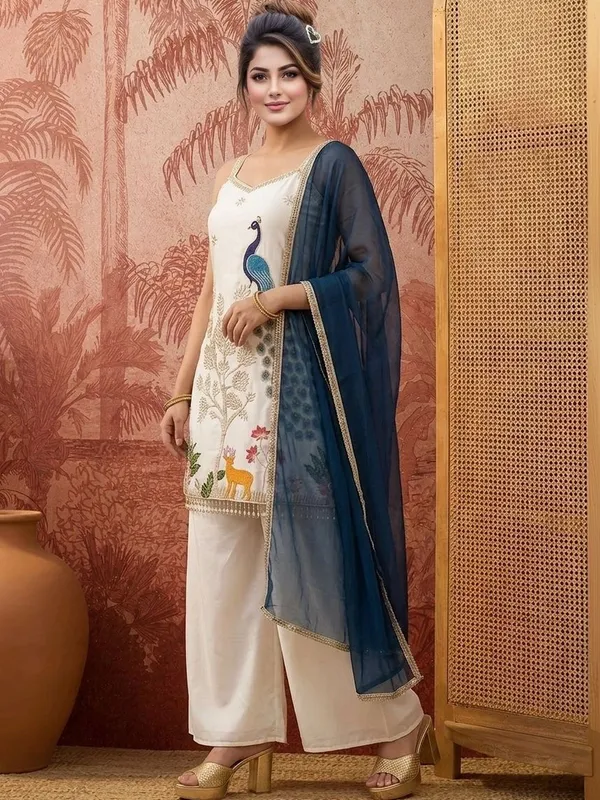 Women_Ethnic_Motifs_Embroidered_Regular_Thread_Work_Silk_Crepe_Kurta_with_Patiala_&_With_Dupatta