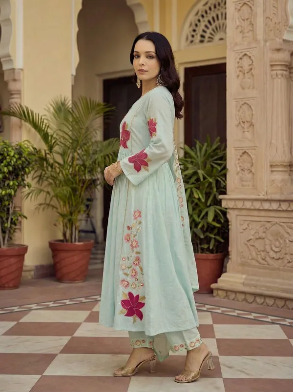 Women_Floral_Embroidered_Empire_Thread_Work_Kurta_with_Palazzos_&_With_Dupatta