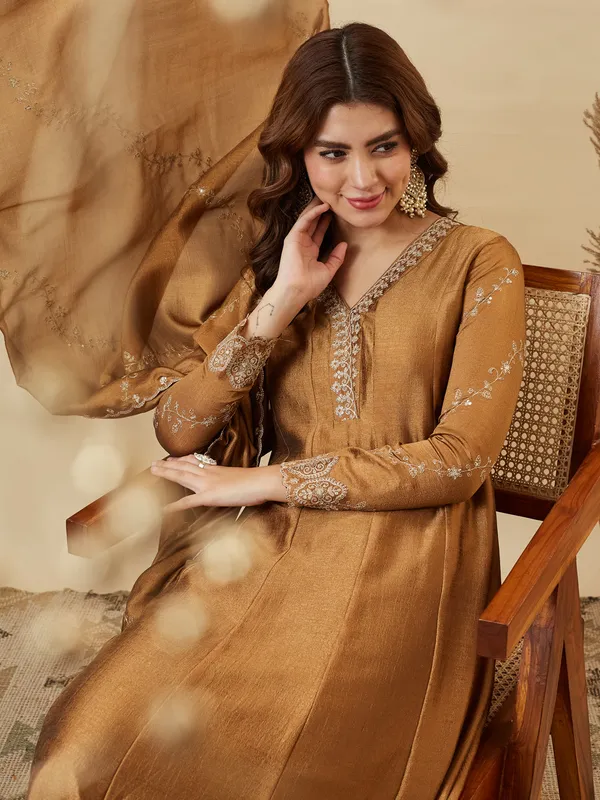 Women_Silk_Embroidered_Anarkali_Kurta_And_Pant_Set_With_Dupatta