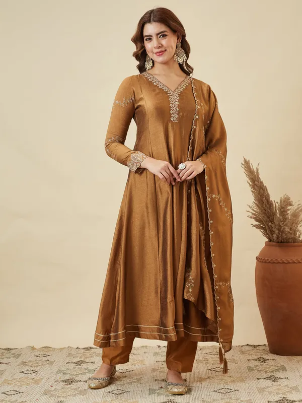 Women_Silk_Embroidered_Anarkali_Kurta_And_Pant_Set_With_Dupatta