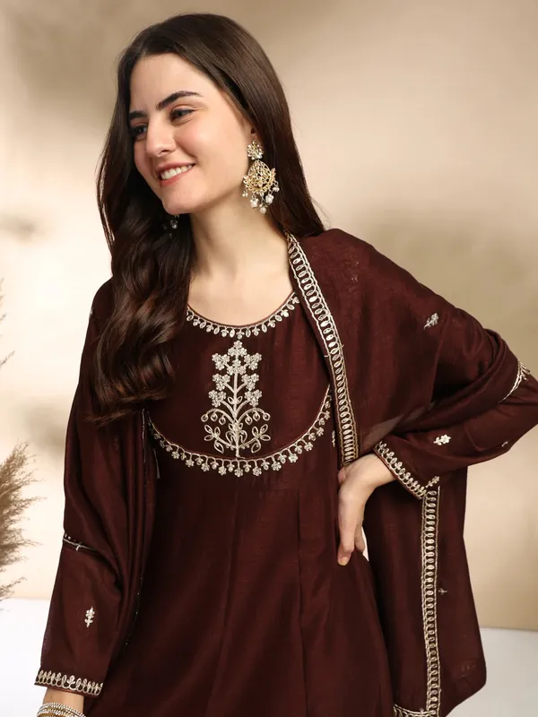 Women_Silk_Embroidered_Anarkali_Kurta_And_Pant_With_Dupatta_Set