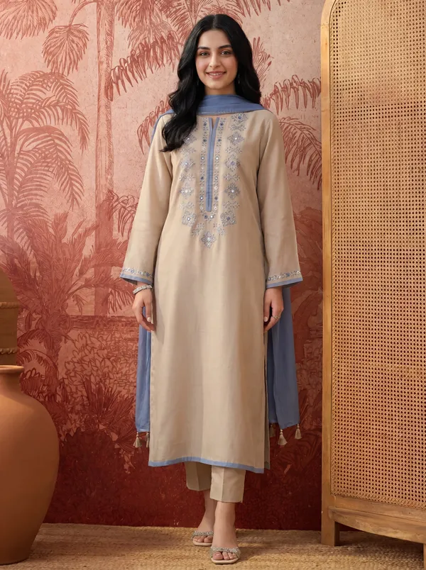 Women_Ethnic_Motifs_Embroidered_Regular_Mirror_Work_Chanderi_Silk_Kurta_With_Trousers_With_Dupatta