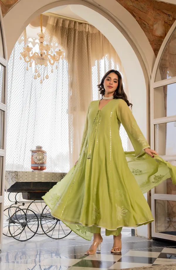 Women_Floral_Embroidered_Regular_Mirror_Work_Chanderi_Cotton_Kurta_With_Trousers_&_Dupatta