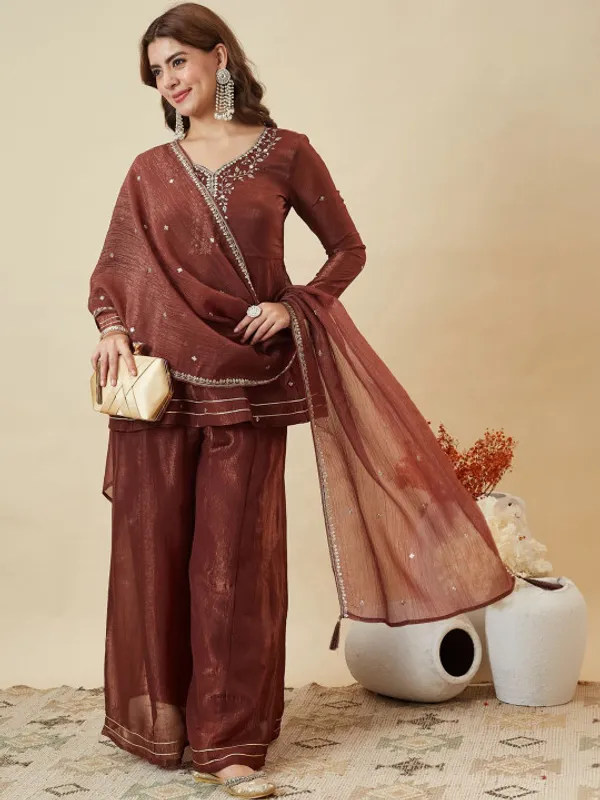 Women_Ethnic_Motifs_Embroidered_Empire_Thread_Work_Kurta_With_Sharara_With_Dupatta