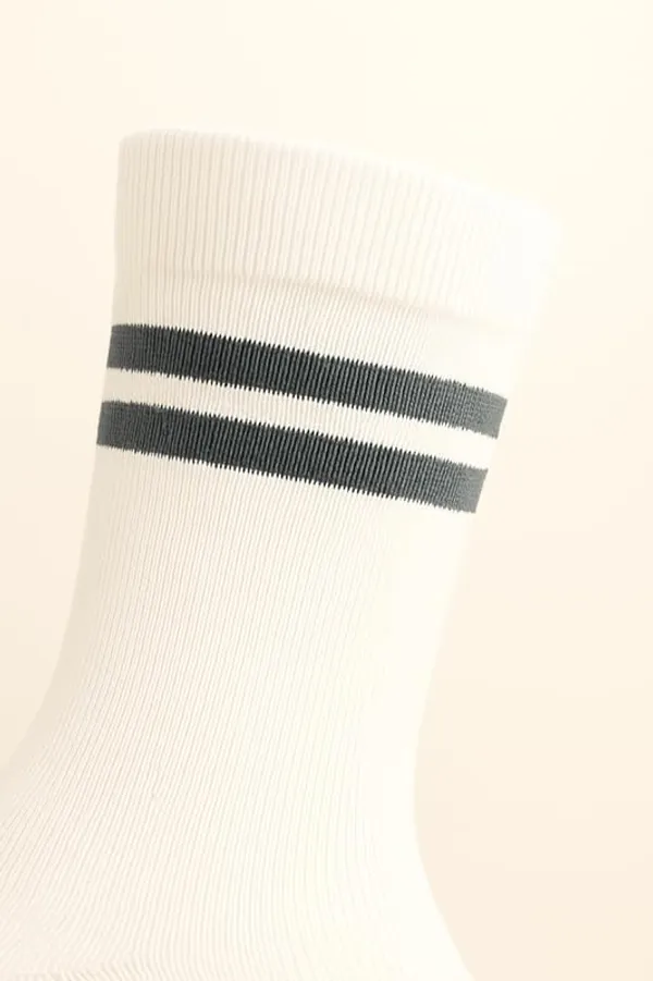 White_And_Grey_Kids_And_Adults_Socks_With_80%_Cotton,_20%_Lycra_(_Pack_Of_3_)