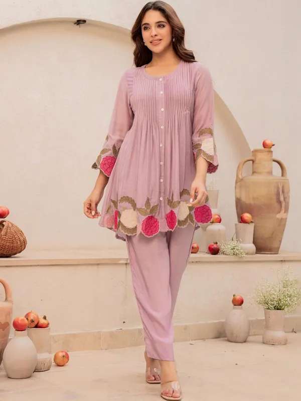 Lavender_Chanderi_Silk_A_Line_Floral_Embroidered_Kurta_Set_For_Women