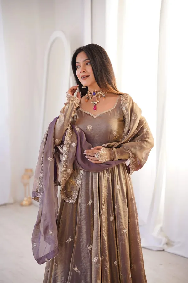 Dilruba_Copper_Suit_Set