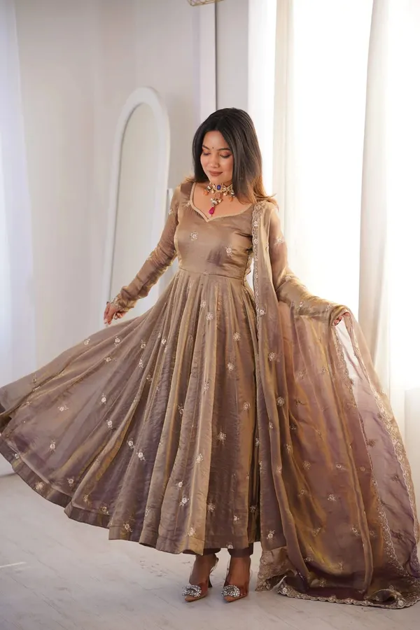 Dilruba_Copper_Suit_Set