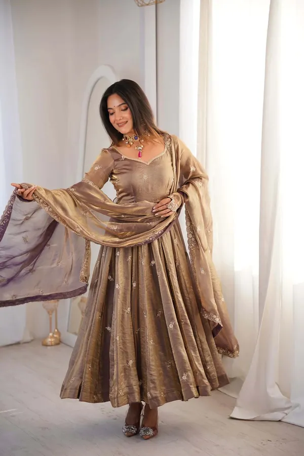 Dilruba_Copper_Suit_Set