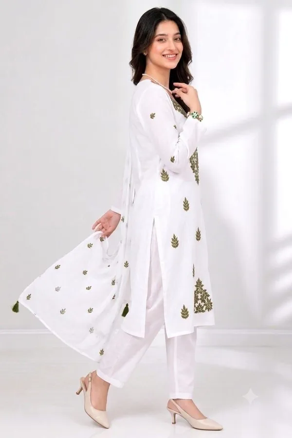 Embroidered_Round_Neck_Thread_Work_Cotton_Silk_Kurta_With_Trousers_&_Dupatta