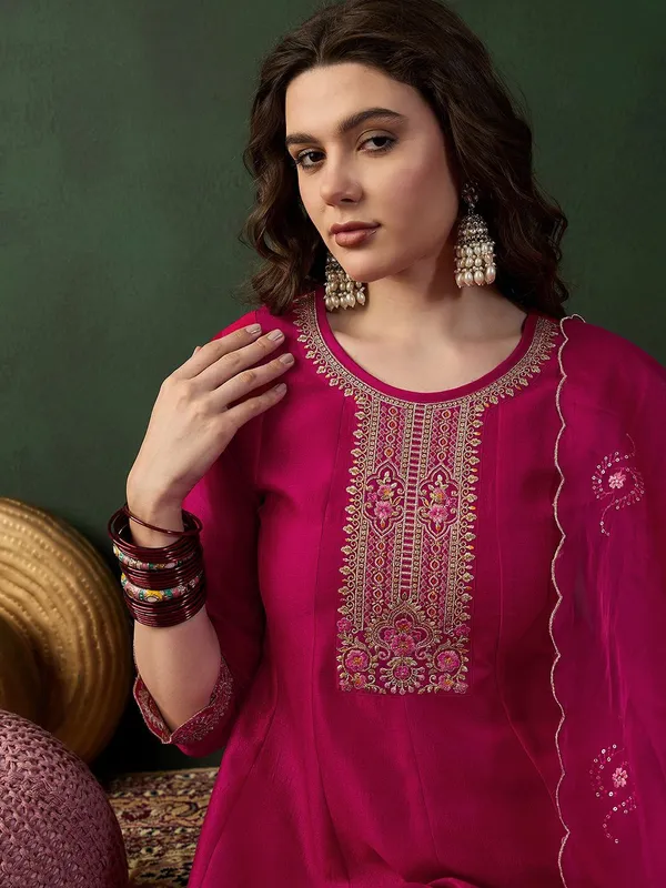 Pink_Polyester_Cotton_A_Line_Embroidered_Kurta_Set_For_Women