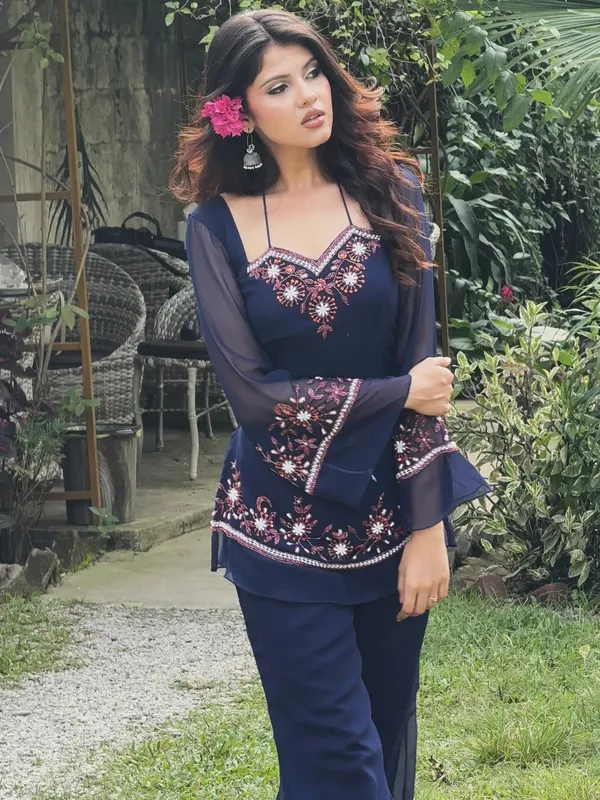 Navy_Blue_Georgette_Regular_Embroidered_Kurta_Set_For_Women