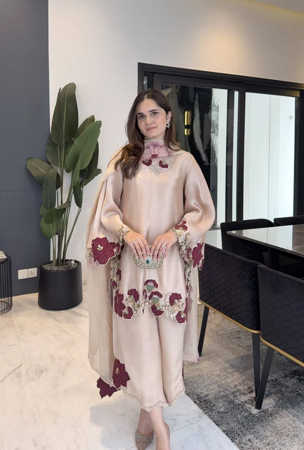 Brinjal_Roman_Glass_Regular_Zari_Sequence_Embroidered_Kurta_Set_For_Women