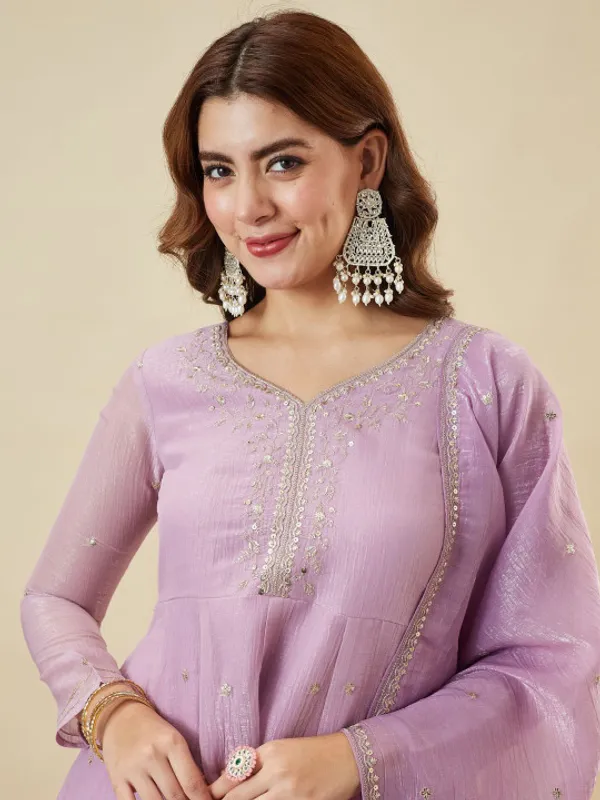Lavender_Crinkle_A_Line_Embroidered_Kurta_Set_For_Women