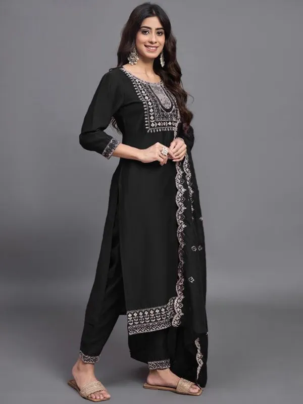 Women_Embroidered_Regular_Thread_Work_Kurta_with_Dhoti_Pants_&_With_Dupatta