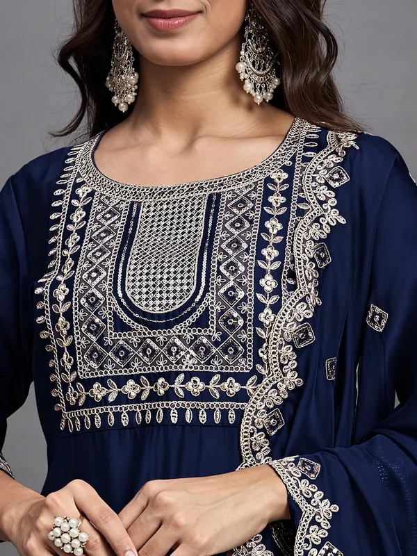 Women_Embroidered_Regular_Thread_Work_Kurta_with_Dhoti_Pants_&_With_Dupatta