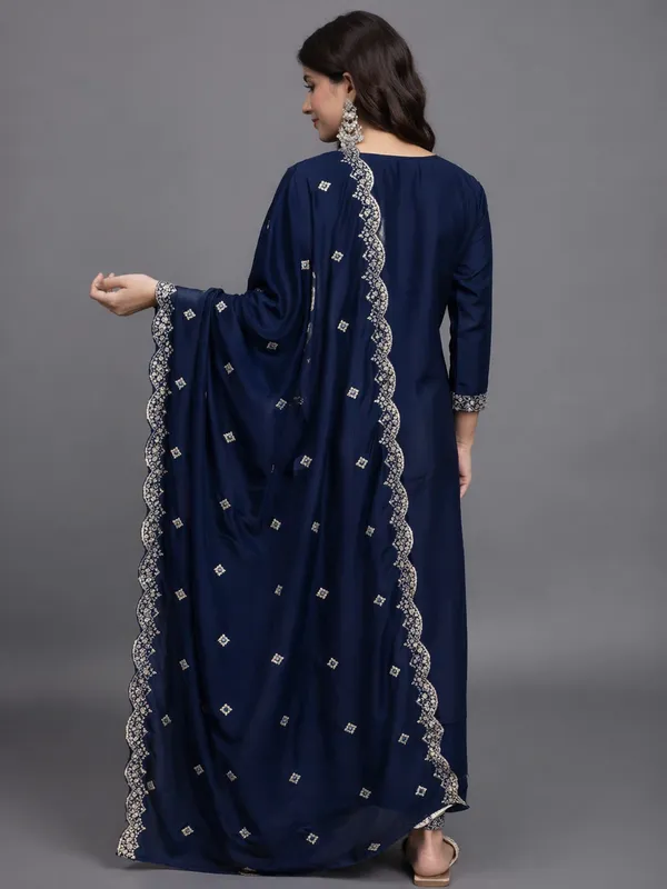 Women_Embroidered_Regular_Thread_Work_Kurta_with_Dhoti_Pants_&_With_Dupatta