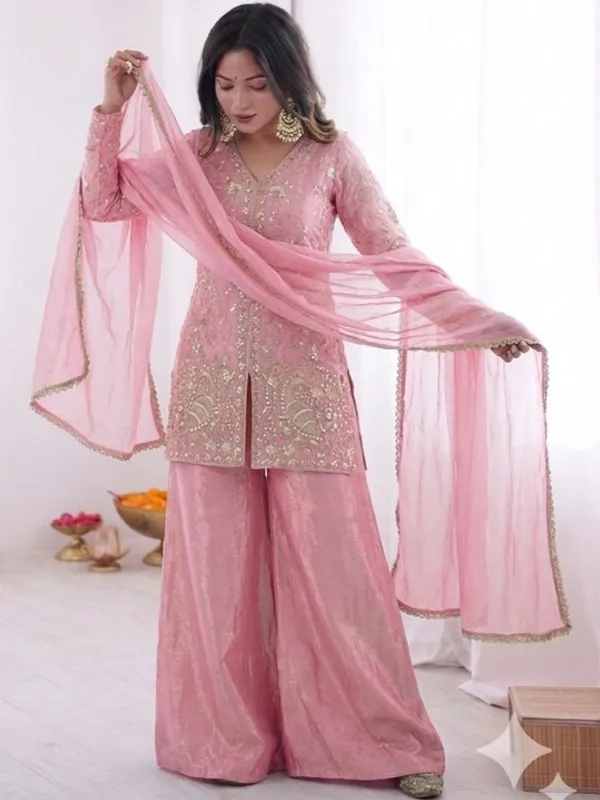 Women_Ethnic_Motifs_Embroidered_Regular_Thread_Work_Kurta_With_Sharara_With_Dupatta
