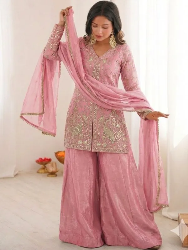 Women_Ethnic_Motifs_Embroidered_Regular_Thread_Work_Kurta_With_Sharara_With_Dupatta