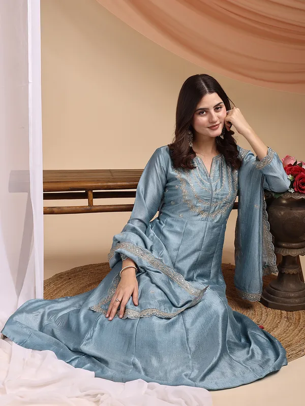 Blue_Cotton_Anarkali_Ethnic_Embroidered_Kurta_Set_For_Women