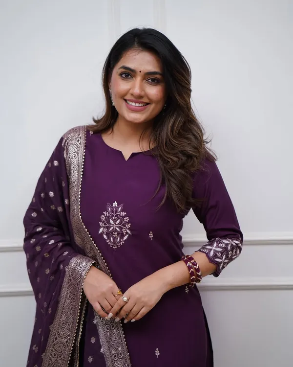 Purple_Cotton_Regular_Ethnic_Embroidered_Kurta_Set_For_Women