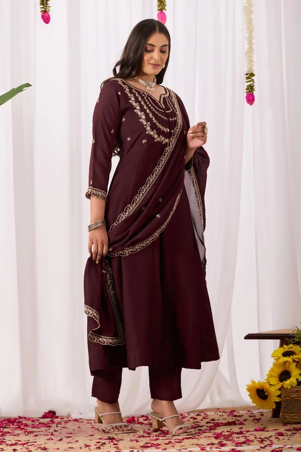 Coffee_Cotton_Anarkali_Ethnic_Embroidered_Kurta_Set_For_Women