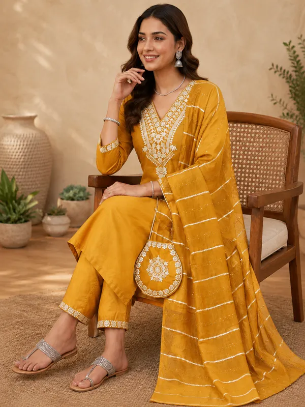 Women_Floral_Embroidered_Kurta_with_Trousers_&_Dupatta