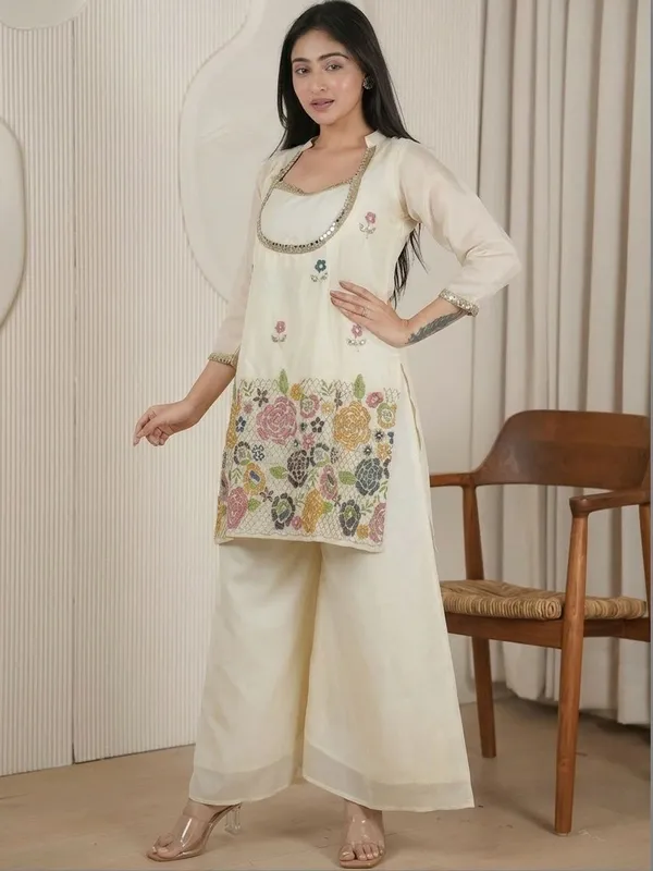 Women_Floral_Embroidered_Regular_Mirror_Work_Kurta_with_Palazzos