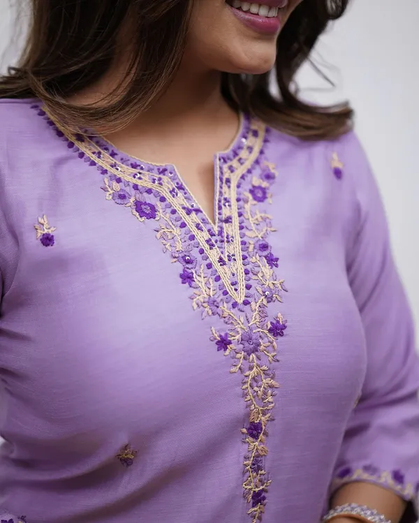 Purple_Cotton_Straight_Floral_Embroidered_Kurta_Set_For_Women
