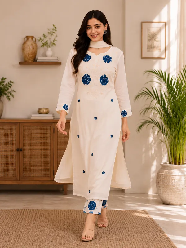 Women_Floral_Embroidered_Regular_Thread_Work_Kurta_with_Trousers_&_With_Dupatta