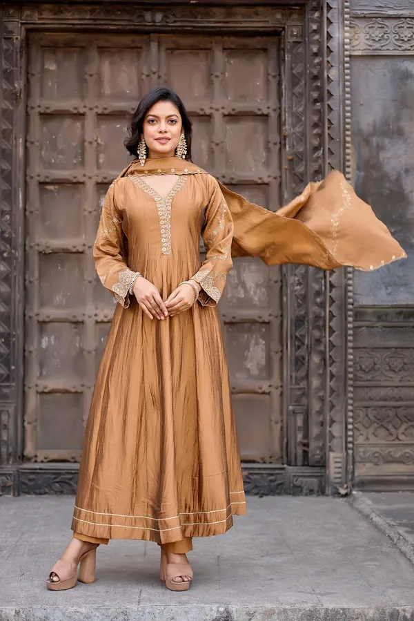 Copper_Silk_Anarkali_Embroidered_Kurta_Set_For_Women
