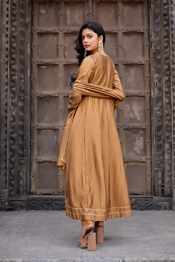 Copper_Silk_Anarkali_Embroidered_Kurta_Set_For_Women