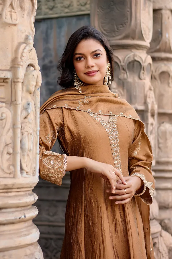 Copper_Silk_Anarkali_Embroidered_Kurta_Set_For_Women