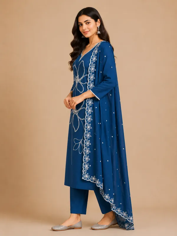 Women's_Rayon_Embroidered_Kurta_Pant_Co-Ord_Set_|_Ethnic_Collection