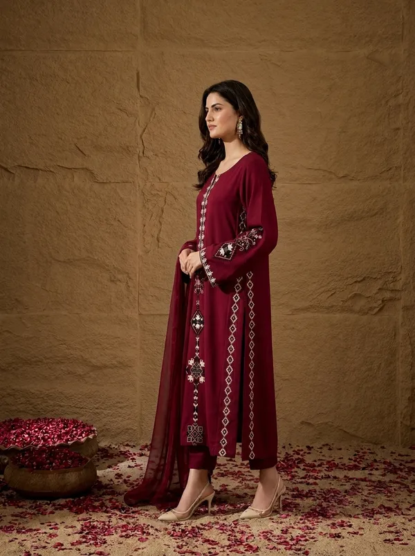 Maroon_Chanderi_Silk_Regular_Embroidered_Kurta_Set_For_Women