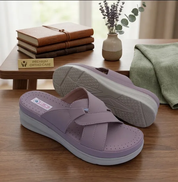 Lavender_Synthetic_Crossover_Strap_Platform_Sandals_For_Women