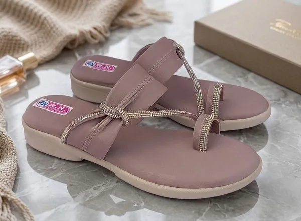 Mauve_Synthetic_Leather_Embellished_Toe_Loop_Sandals_For_Women