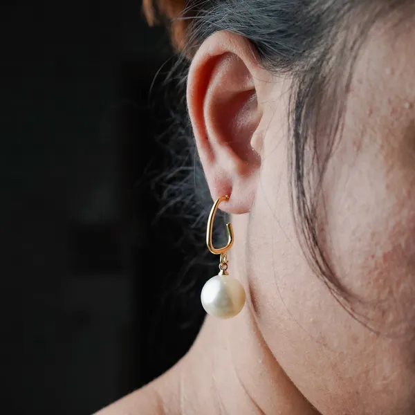 Gold_Alloy_Jhumka_Korean_Earrings_For_Women