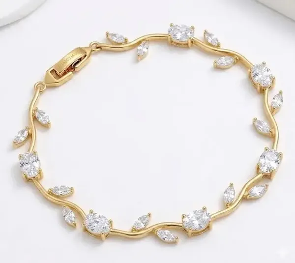 Gold_Crystal_Alloy_White_Crystal_Bracelet_For_Women