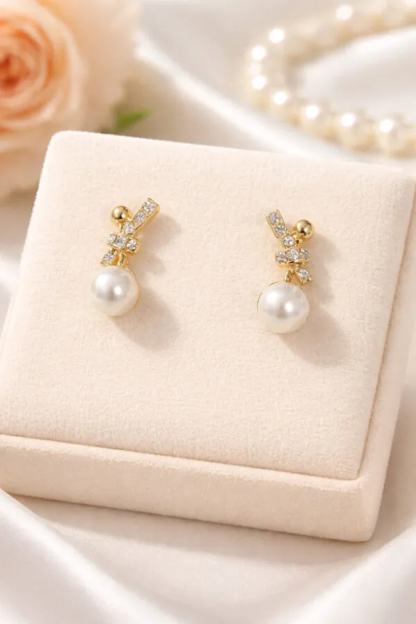 Gold_Alloy_Festive_Earrings_For_Women