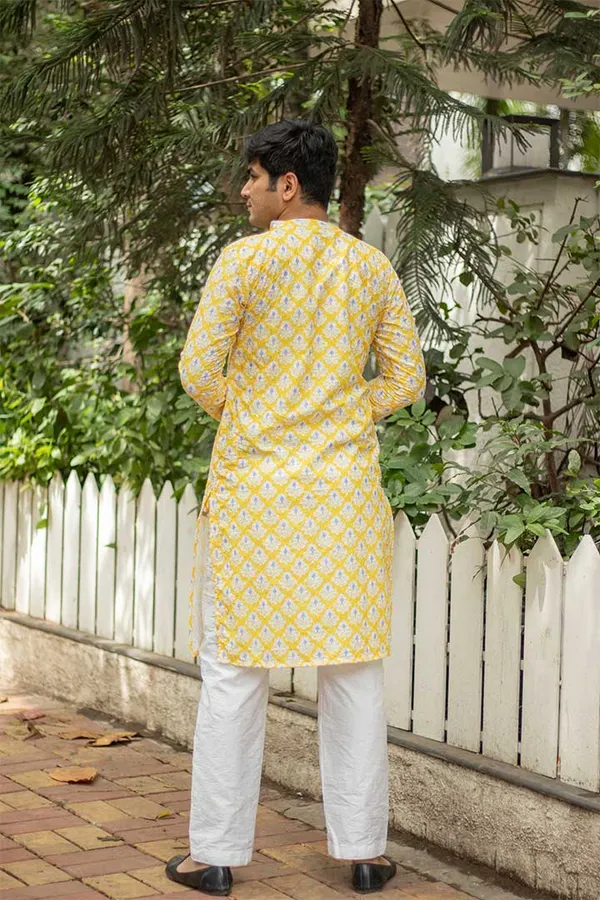 Yellow_Cotton_Embroidered_Kurta_For_Men