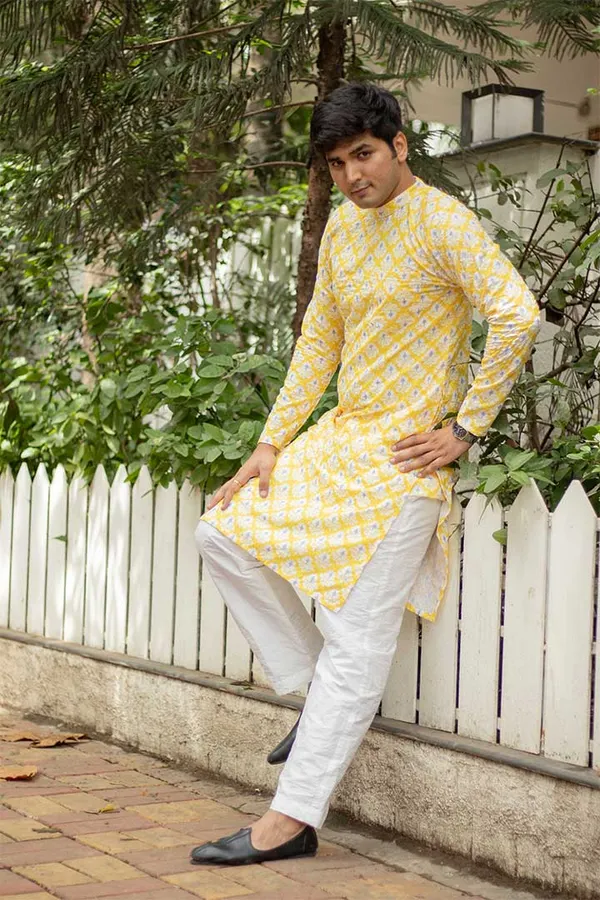 Yellow_Cotton_Embroidered_Kurta_For_Men