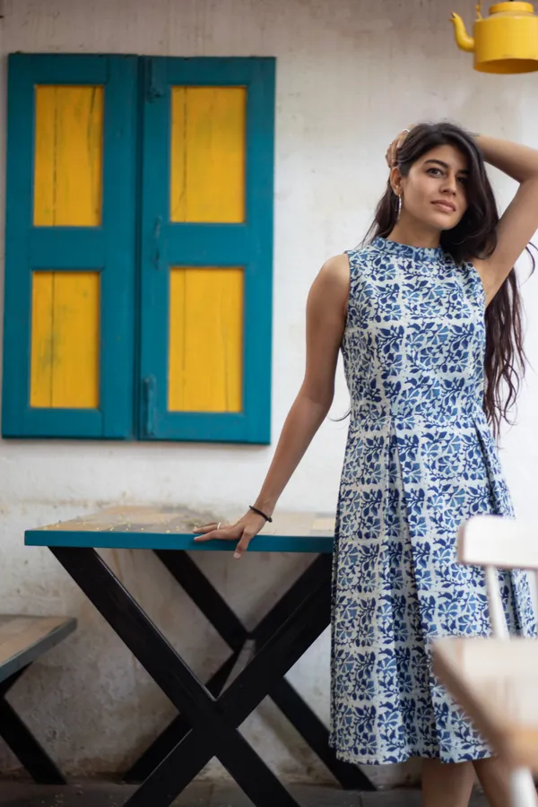 Blue_Pure_Cotton_Floral_Pleated_Flare_Dress_For_Women