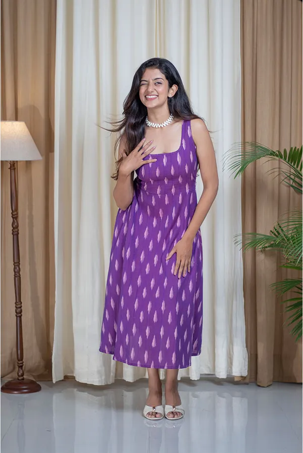 Purple_Pure_Cotton_Ikat_Weave_Sleeveless_Pocket_Dress_For_Women