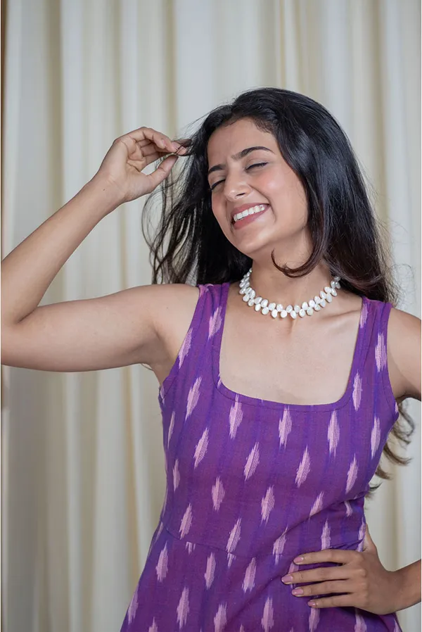 Purple_Pure_Cotton_Ikat_Weave_Sleeveless_Pocket_Dress_For_Women