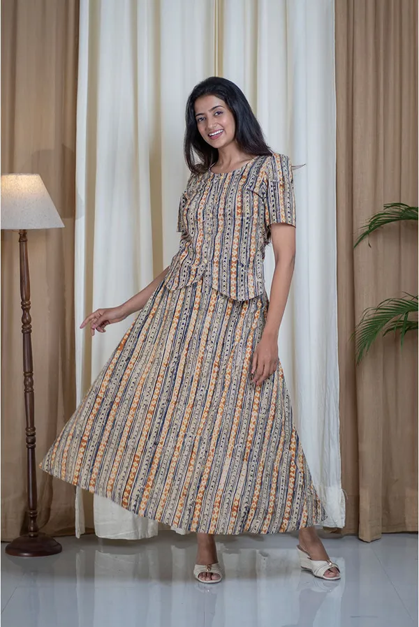 Multicolour_Pure_Cotton_Kalamkari_Hand_Printed_Round_Neck_Skirt_Top_Co-Ord_Set_For_Women