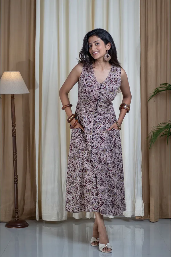Multicolour_Pure_Cotton_Kalamkari_Hand_Printed_V-Neck_Front_Open_Co-Ord_Set_For_Women