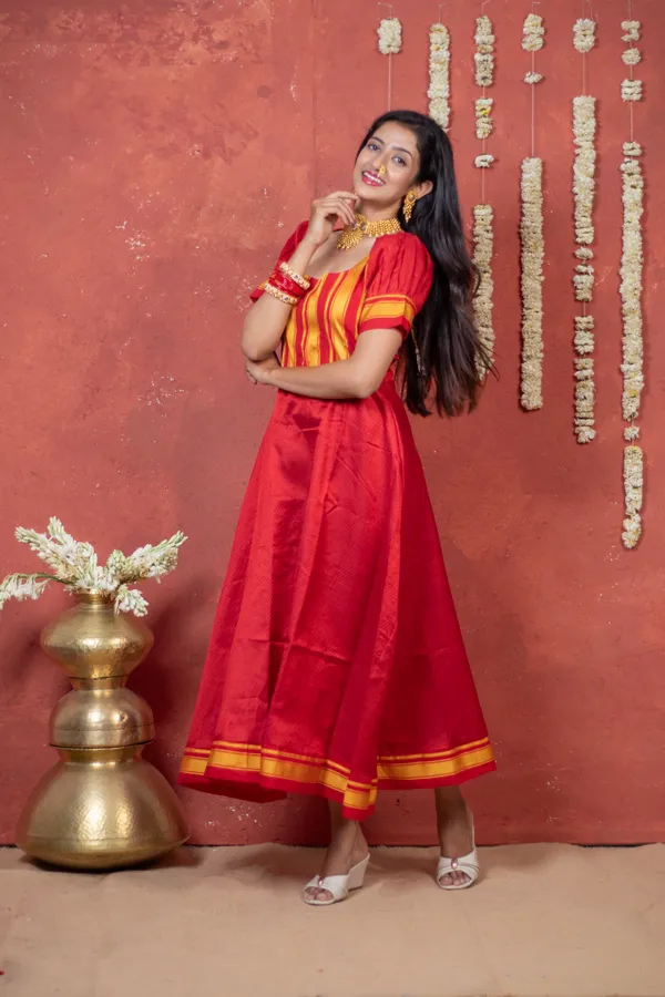 Red_Khunn_Square_Neck_Dress_For_Women
